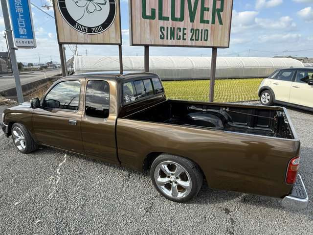 トヨタ ハイラックス スポーツピックアップ 2.0 エクストラキャブ 標準