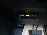 今では必需品となったETC車載器付いてます。