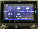 ナビゲーションはフルセグTV、インターナビ対応のGathers純正メモリーナビを搭載しています。Bluetoothオーディオ機能がありますので、スマートフォンなどの音楽も再生できます。