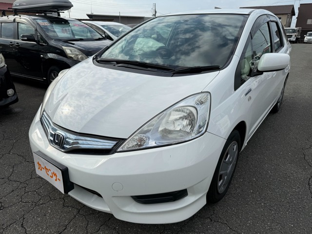 フィットシャトルハイブリッド 1.3 C