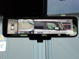 バックカメラ装備しております。駐車時に大変役に立ちますよ♪駐車が苦手な方にも便利機能です♪