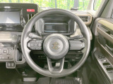 ステアリングも使用感が少なく、きれいな状態となっております♪