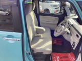 それぞれの分野のプロがお車の悩みや疑問に親身になって対応させていただきます。