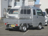カーマックスは安心の自社認証工場、自社鈑金工場完備しております。お客様をトータルサポート致します。 ご購入後のアフターもお任せください。