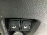 フロント両席に冬も暖かシートヒーター装備です!