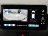 リアカメラが付いています! 駐車時や後退時に視界確保のサポートをしてくれるので安心できますね。 人気装備です♪