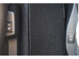 運転席/助手席シートヒーター付です。