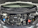 【エンジンルーム】エンジンの調子は良好です!ご納車前にはしっかりとオイル交換・その他油種類の点検補充をさせて頂きます。また、ガリバーでは修復歴のある車は販売いたしません。