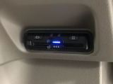 いまや快適なカーライフに欠かせないETCが付いています。