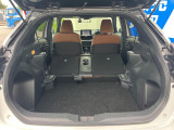 後席を格納すると、これだけの広さが!シーンに合わせたシートアレンジで、大きな荷物も積むことが出来ます♪
