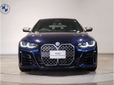BMW代表的な特徴のキドニーグリル。BMWのすべてのモデルに採用され、BMWらしさを強調しております。