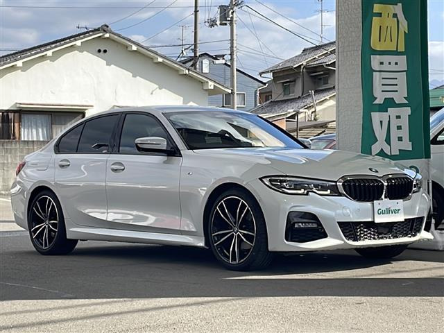 3シリーズセダン 320d Mスポーツ 4WD 本革シート