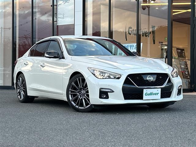 スカイライン3.0 400R本革シート 修復歴無し