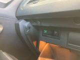 T-ROC TSI STYLE STYLE DESIGN PACKAGE装備車入荷しました!ボディーカラーはフラッシュレッドです。