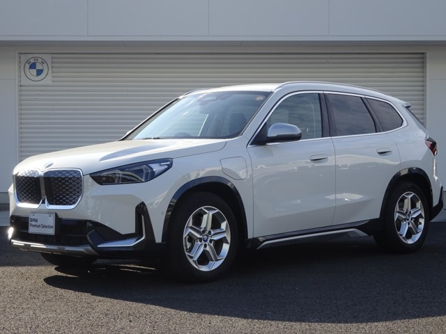 iX1xドライブ30 xライン 4WD