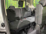 3列目シートはもちろん状態良好☆大人でもゆったりと座って頂けますので、大人数でのお出かけもラクラクです♪ご家族で、気の知れた仲間で、ドライブに行くのが楽しみですね♪