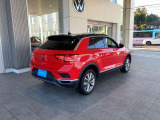 T-ROC TSI STYLE STYLE DESIGN PACKAGE装備車入荷しました!ボディーカラーはフラッシュレッドです。