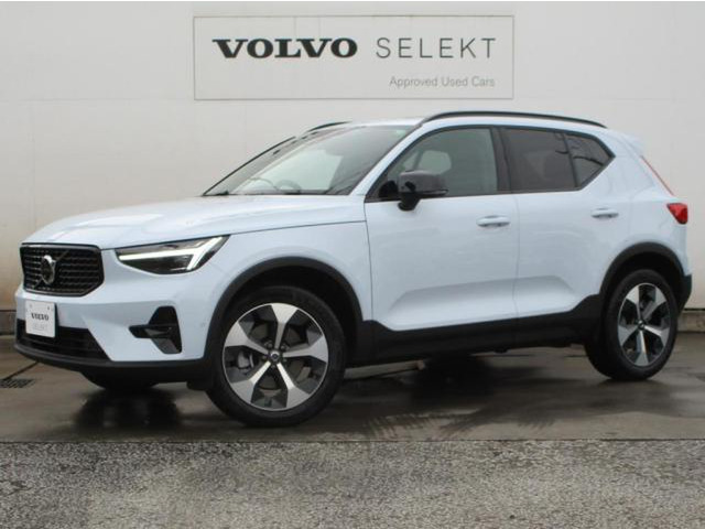 XC40ウルトラ B4 AWD ダークエディション 4WD