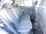 ISOFIX(イソフィックス)基準適合チャイルドシート固定装置!!安心楽々で対応チャイルドシートが取付できます。