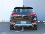 パークディスタンス付きでバックをサポート・バックフォグランプ付きで霧中運転での後突を防止。