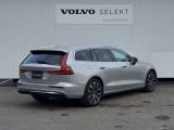 ◆バック/万が一を考え、安全性を重視する方に選ばれているVOLVO車。ドアを開閉するとその重み・厚みに驚くはず