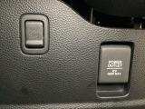 アクセサリーソケットはUSBのアダプターなどをつければ、スマホの充電にも使えます。