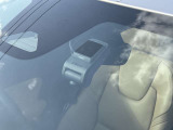 ◆純正ドライブレコーダー/本来オプションの装備ですが、この車なら最初から付属します。万が一の時にも心強い!