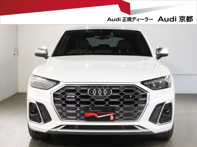 SQ5スポーツバック3.0 4WD