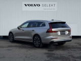 ◆バック/万が一を考え、安全性を重視する方に選ばれているVOLVO車。ドアを開閉するとその重み・厚みに驚くはず