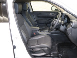 クリーニングをしっかり行っていますので、運転席・助手席どちらもきれいになっております!