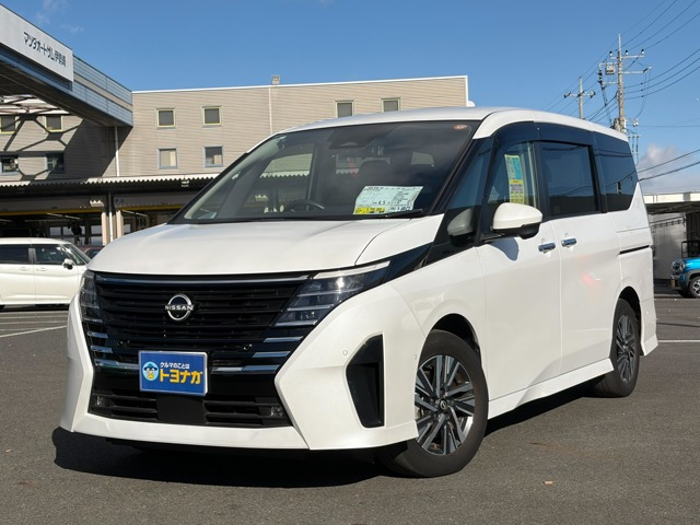 セレナ 1.4 e-POWER ハイウェイスターV 12.3インチナビゲーション