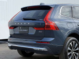 ◆バック/万が一を考え、安全性を重視する方に選ばれているVOLVO車。ドアを開閉するとその重み・厚みに驚くはず