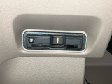 有料道路のレーン通過に便利なETC2.0車載器を装着しています。ご利用にはセットアップが必要となります。