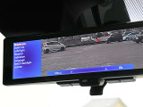 インテリジェントルームミラーです。クリアな後方視界で安全運転をサポートします。