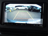 バックカメラ装備しております。駐車時に大変役に立ちますよ♪駐車が苦手な方にも便利機能です♪