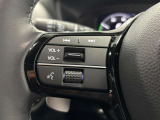 運転しながら手元でオーディオ操作ができます!ハンドルから手、目を放すことなく運転も安心です!