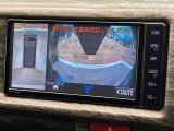 【パノラミックビューモニター】専用のカメラにより、上から見下ろしたような視点で360度クルマの周囲を確認することができます☆死角部分も確認しやすく、狭い場所での切り返しや駐車もスムーズに行えます。