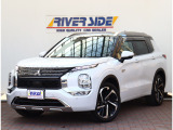 三菱 アウトランダー PHEV 2.4 P 4WD  1オーナー