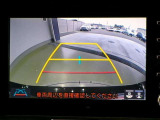 バックガイドモニターで、後方を確認しながら安心して駐車することができます。運転初心者も熟練者も必須の機能ですよ!
