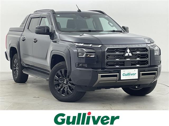 トライトン2.4 GSR ディーゼル 4WD4WD 本革シート