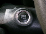 スマートキー装備車なので、キーを取り出さなくてもエンジン始動が可能です。