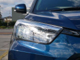 LEDヘッドライト(オートライト付き)