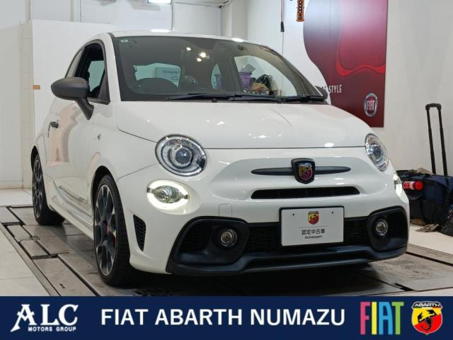 アバルト595コンペティツィオーネ スティーレ