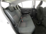 【居住性】リヤシートのスペースは、しっかり確保してます♪もちろん室内クリーニング済みです☆