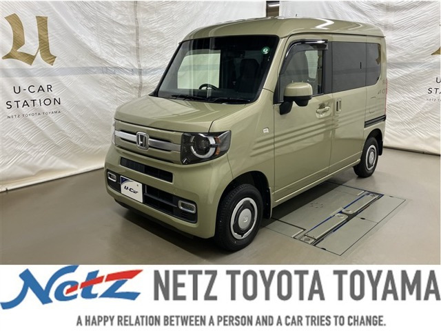 N-VAN +スタイル ファン 4WD 