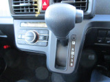 インパネシフト。操作しやすい位置です。