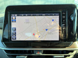 メーカー純正ナビゲーション付き、行きたい所に案内してくれます。楽しいドライブのお手伝い★