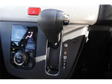 シフト操作がしやすく快適なドライブをお楽しみいただけます。