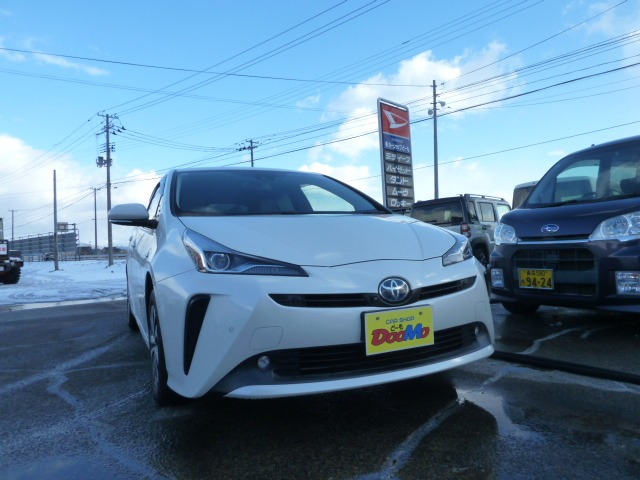 プリウス 1.8 A E-Four 4WD 