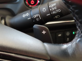 これがあればライトの消し忘れも心配無用『オートライト』 手前の『+』はパドルシフトのレバーです★